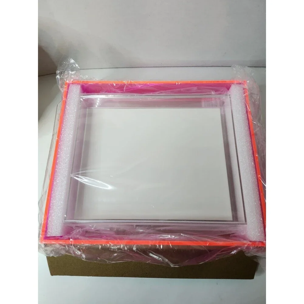 Unbranded holds 10